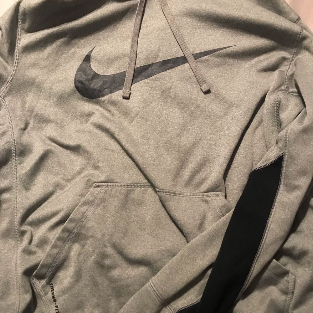 Nike Therma-Fit Hoodie
